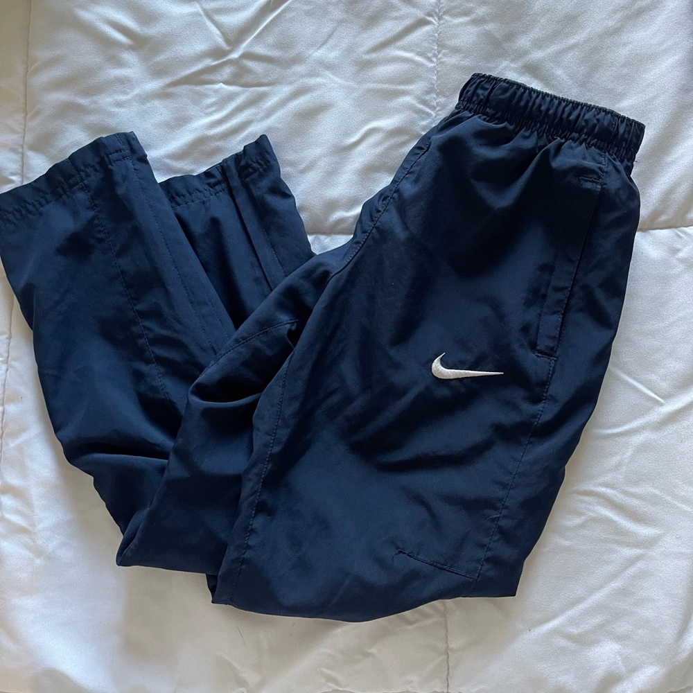 kids nike joggers